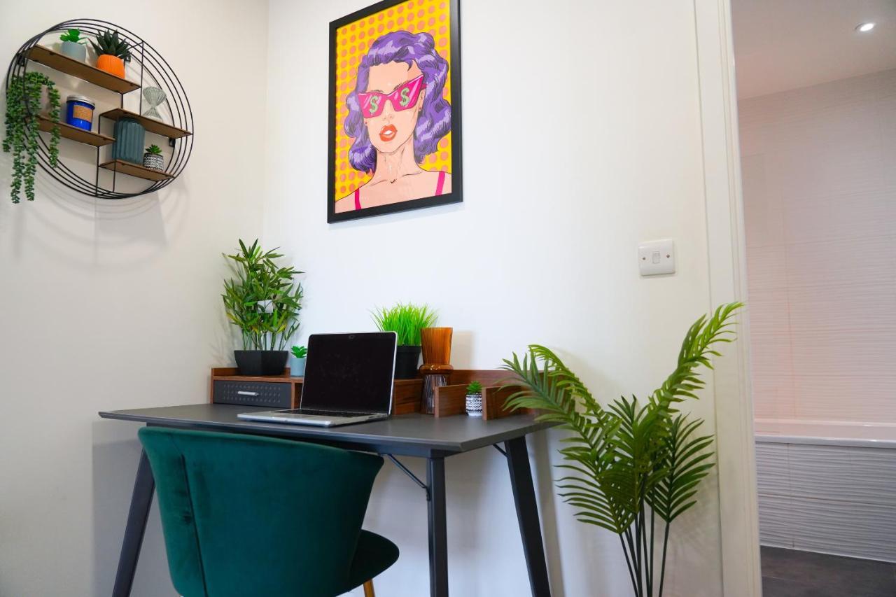 Platform Bedford Apartment Luaran gambar